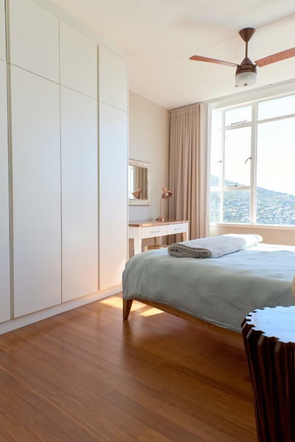 Breathtaking Views, Brand New Renovated Apartment Cidade Do Cabo Exterior foto